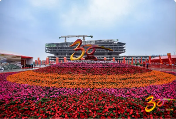 Hunan Youbang Garden Engineering Co., Ltd. 30 주년에 Zoomlion을 따뜻하게 축하했습니다!